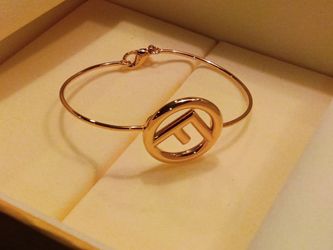 Fendi Women's Gold Bracelet - New