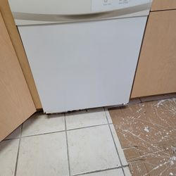 Whirlpool Dishwasher