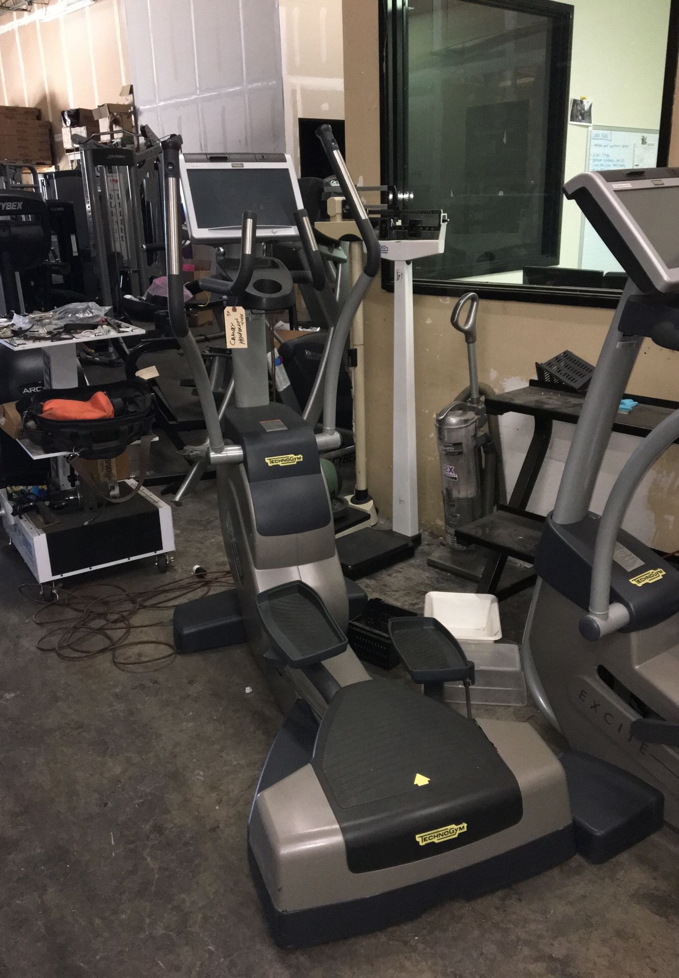 Technogym Cardio Wave Stepper Elliptical hybrid