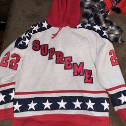Supreme Hoodie