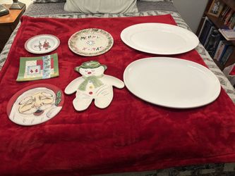 7 - Christmas Plates/Platters
