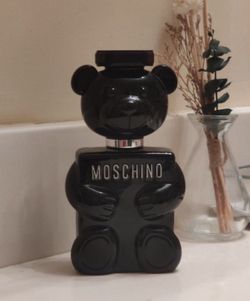 Like new moschino men cologne fully authentic 100ml