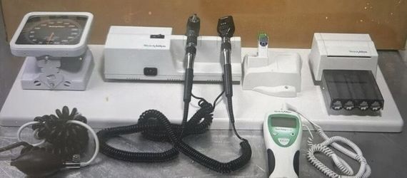 Welch Allyn 767 Integrated Wall Set Otoscope Ophthalmoscope Temp BP MO