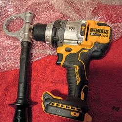 New Modelo XR 20 Volt DeWalt Brushless 3 Speed Hammer Drill Tool Only $150