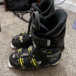 Salomon QUEST Ski Boots
