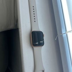 Apple Watch SE 40mm (Second Gen) (cheap)