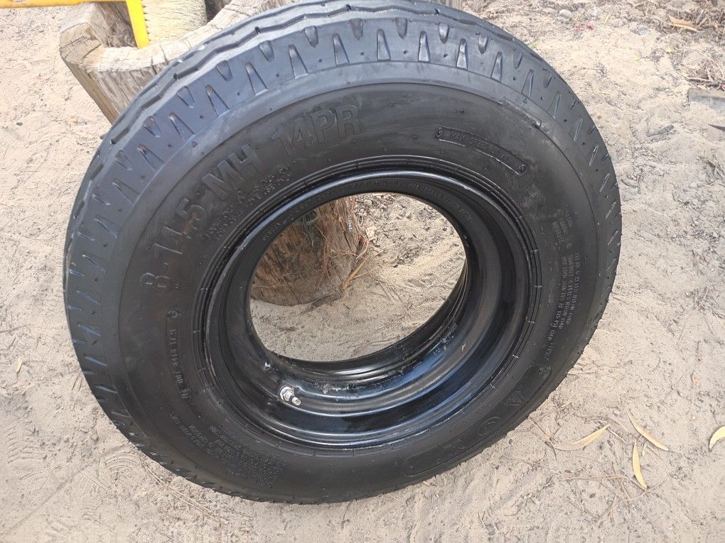 8-14.5 MH Pr14 Tires