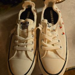 CONVERSE..NEW. Good CHRISTMAS  Gift!!