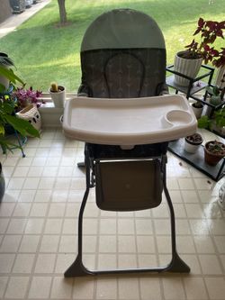 Cosco Kids Simple Fold Full Size High Chair