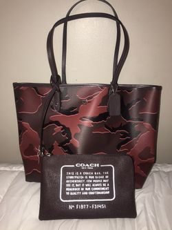 Coach Wild Camouflage Bordeaux Reversible City Tote & Shawl