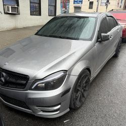Mercedes Benz C300