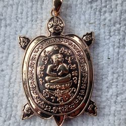 Thai amulet known as a Phaya Tao Ruean