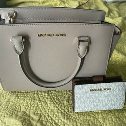 Michael Kors Hand Bag And Wallet