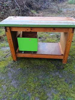 Sturdy Work Bench
