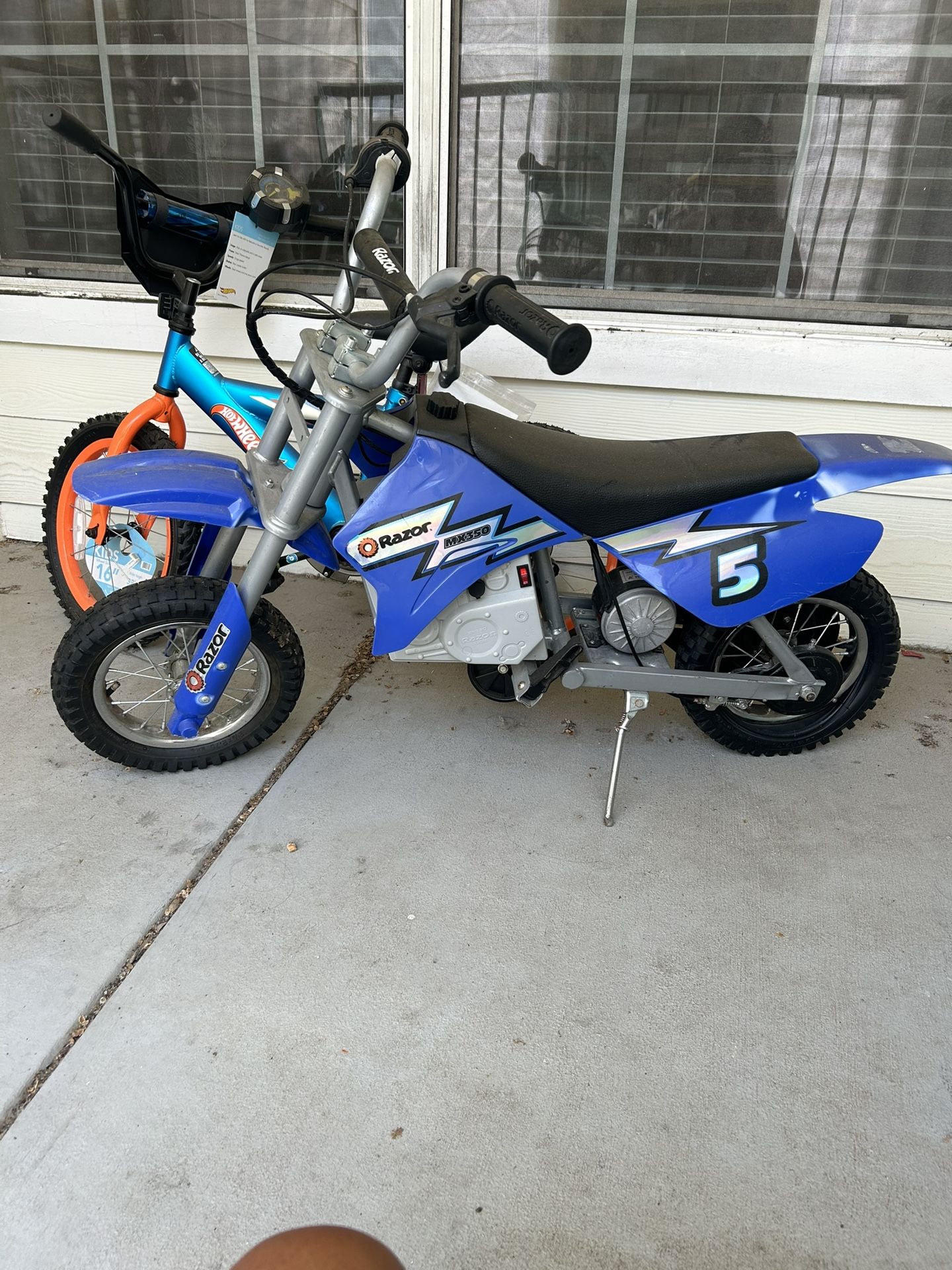 Razor MX350 Dirt Rocket Electric Motocross Bike, Blue, 10 12 inches