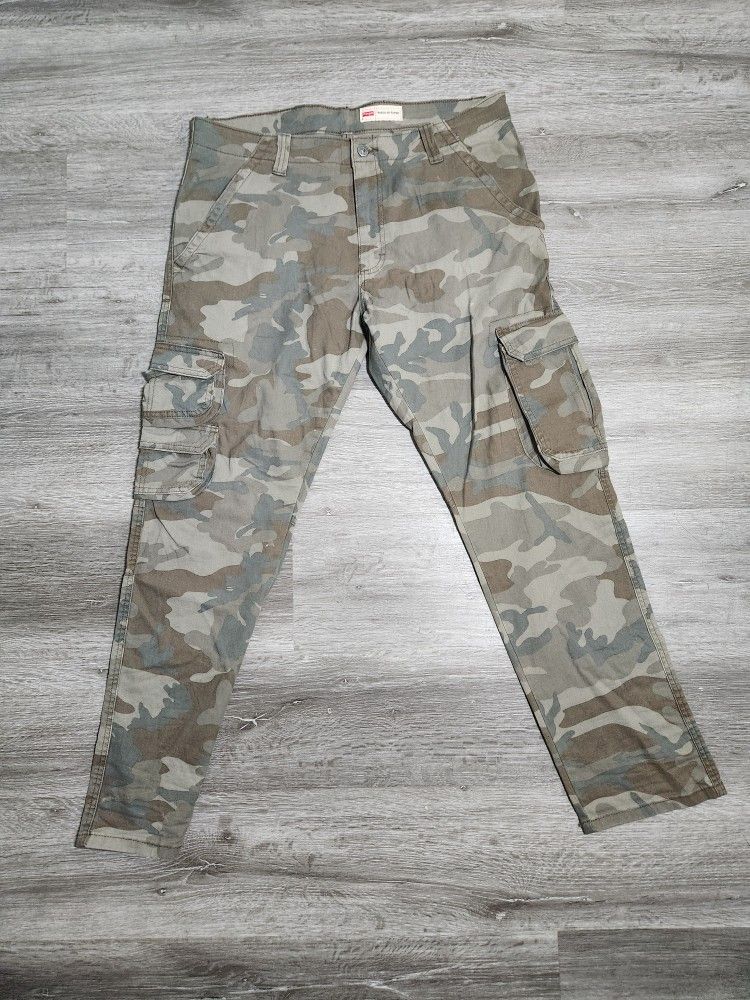 Wrangler Camo Pants