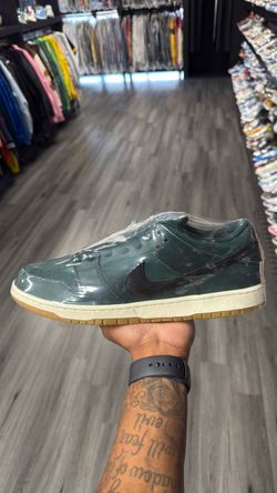 Nike SB Dunk Low “Deep Fir”