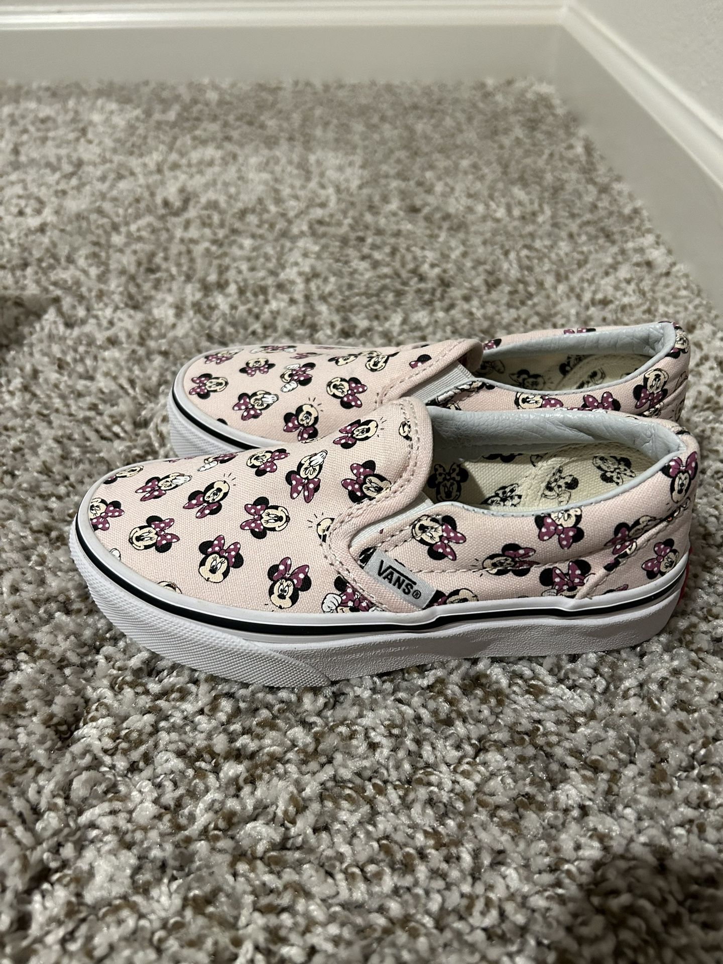 Minnie Vans