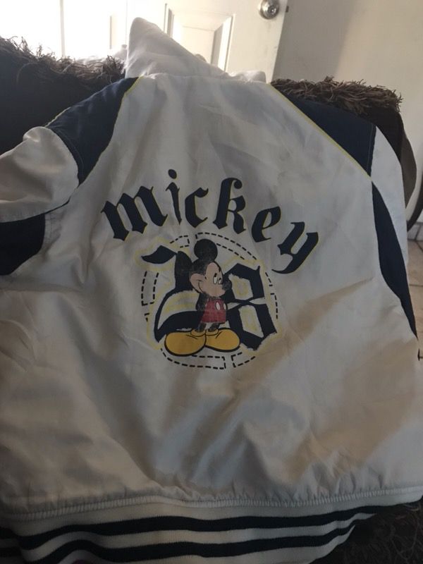 Disney mickey jacket 🧥 for kids size L