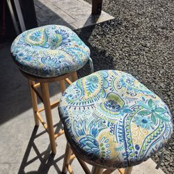 Tall Bar Stools With Cushions