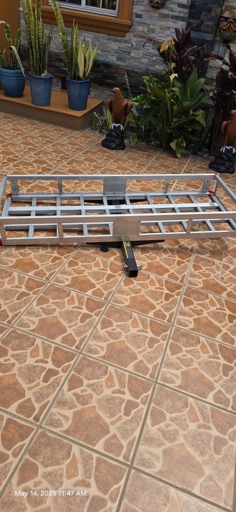 Hitch Aluminum Cargo
