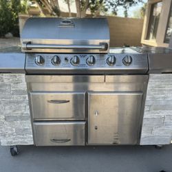 Charmglow grill : Outdoor Kitchen · Stainless Steel · Platinum Grill