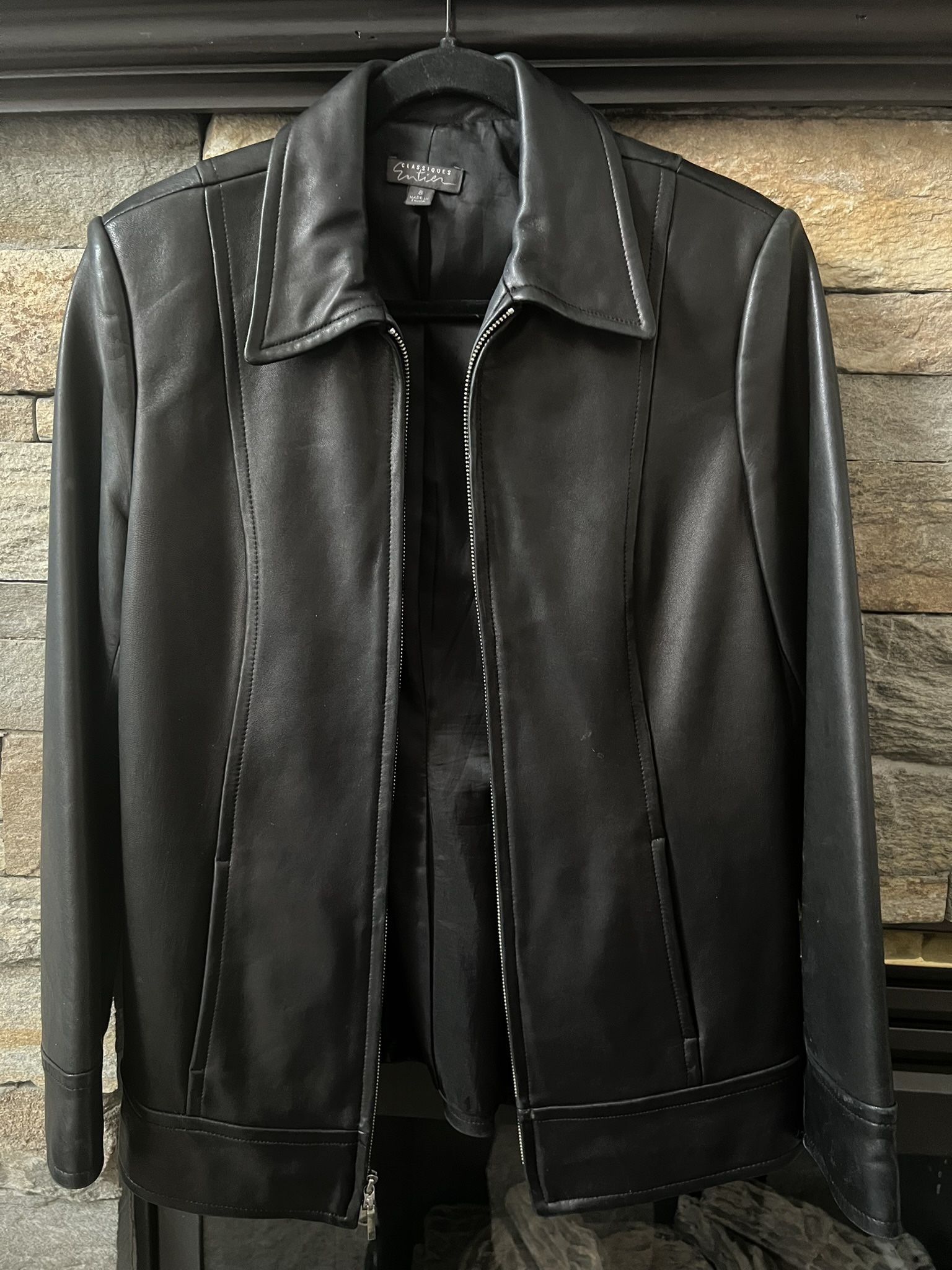 Leather Jacket-Womens -Size Medium. Classic