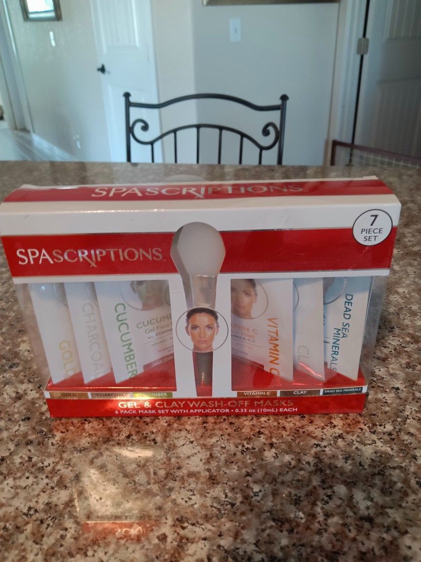 7 Face Mm Masks Set