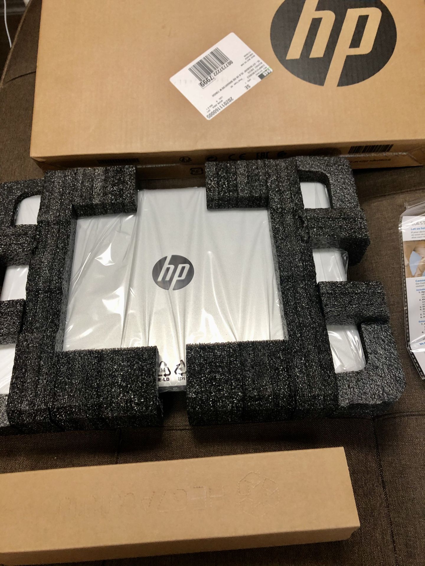 Brand New HP laptop 15-DY1043DX i5-1035G1 256GB SSD 12GB DDR4 SDRAM