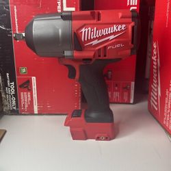 Milwaukee M18 FUEL 1’2  SQUARE RING/  Impact Wrench 