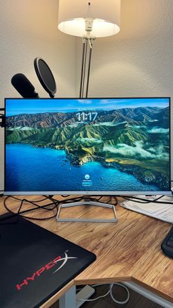 HP QHD 27” Monitor Silver