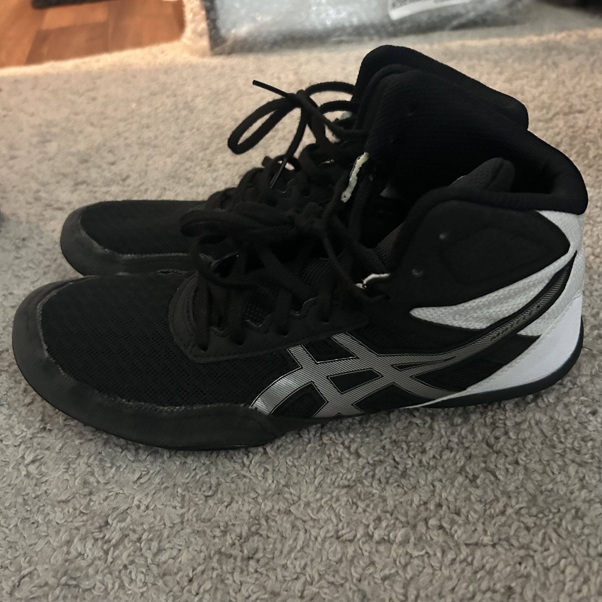 Wrestling Shoes Size 7.5 Men