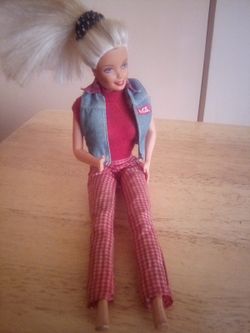 Vintage Coca Cola Barbie Doll Used Located In Palm Springs CA 