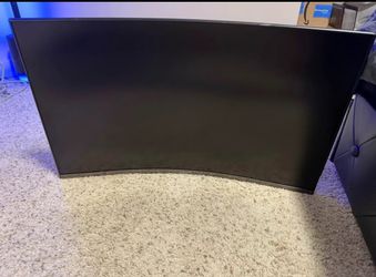 Samsung Curved Widescreen Monitor 27”