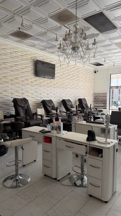Liquidation Professional nail salon equipment, and supply! Liquidation