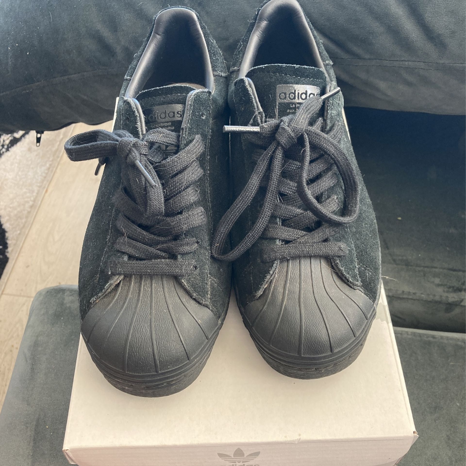 ADIDAS SHELL TOES for Sale in Sacramento, CA - OfferUp