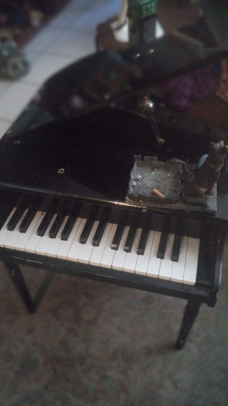 Piano. ( Kids)