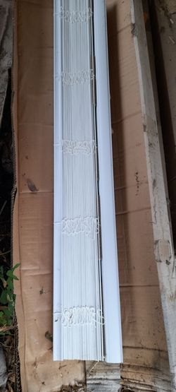 WINDOW BLINDS NEVER USE DIFFERENT SIZE. HIGH QUALITY MATERIAL