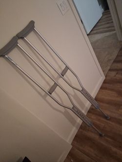 Adjustable Aluminum Underarm Crutches Pair