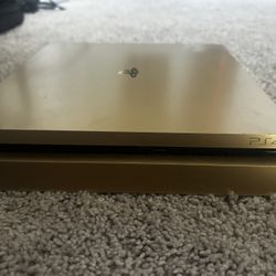 Limited Edition PS4 Slim Gold 1TB
