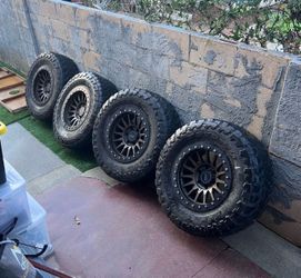 17 inch wheels and tires