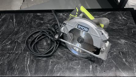 Ryobi Electric Circular Saw w/ Laser – Barely Used (Must Go by Tuesday)