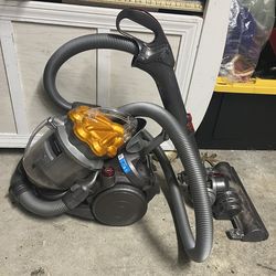 Dyson Vaccum