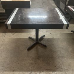 USED WOODEN DINNING TABLE TOP WITH BASES 30x42” !! I HAVE 6 AVAILABLE FOR RESTAURANTS