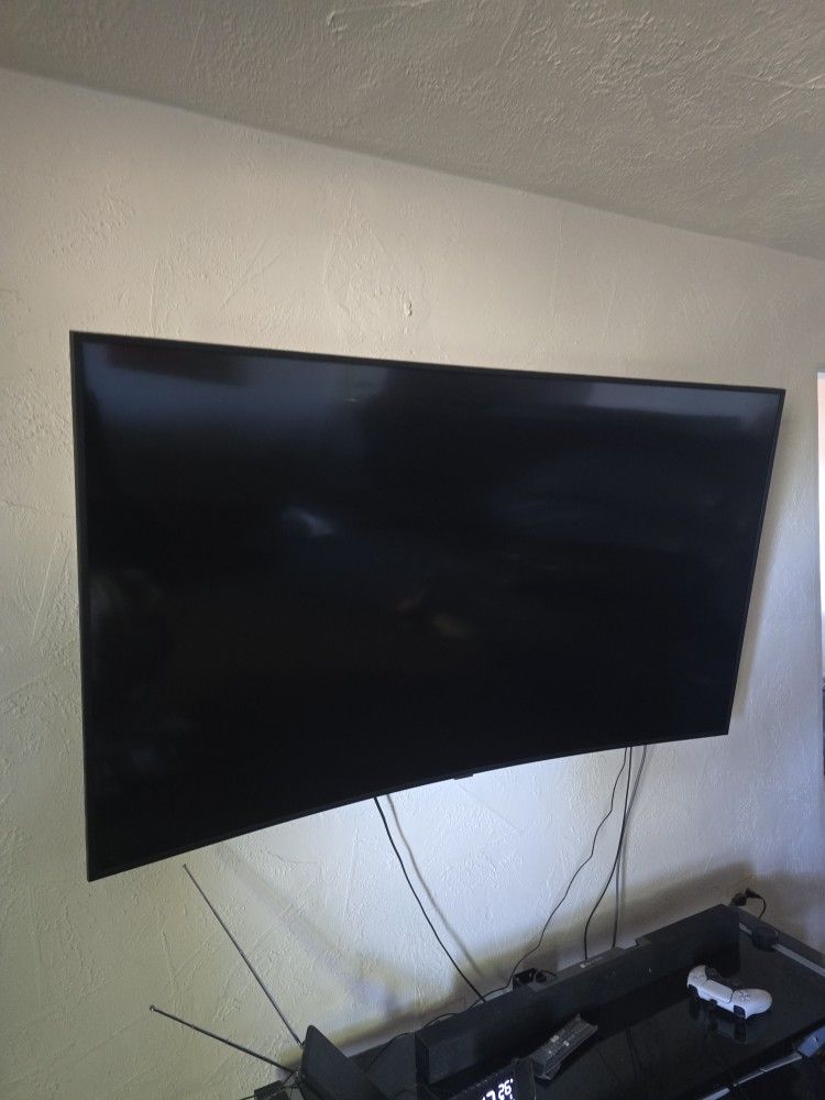 65" Curved Samsung 4k TV 