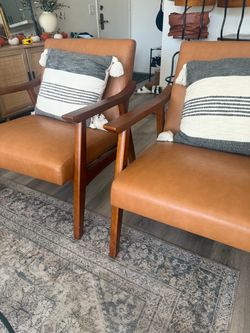 Accent chairs