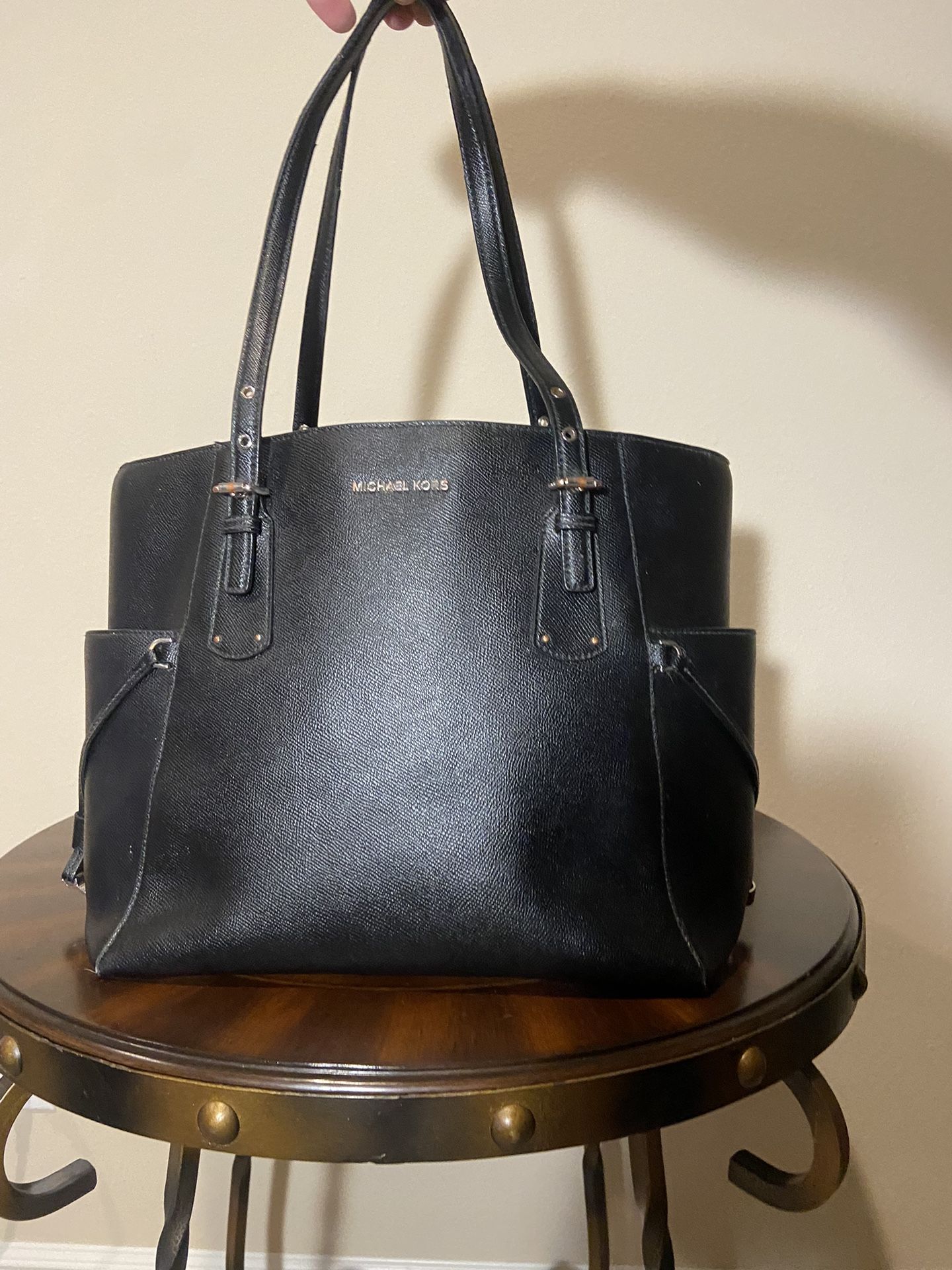 Michael Kors Voyager Medium Crossgrain Leather Tote Bag