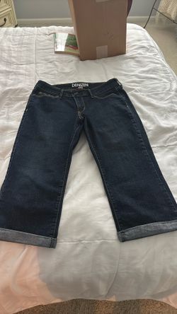 Women’s Levi jeans