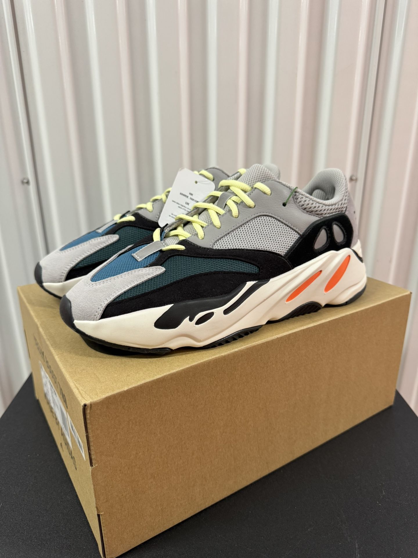 Adidas Yeezy 700 Wave runners Sz 10 Mens