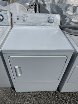 GE Dryer In Excellent Working Condition